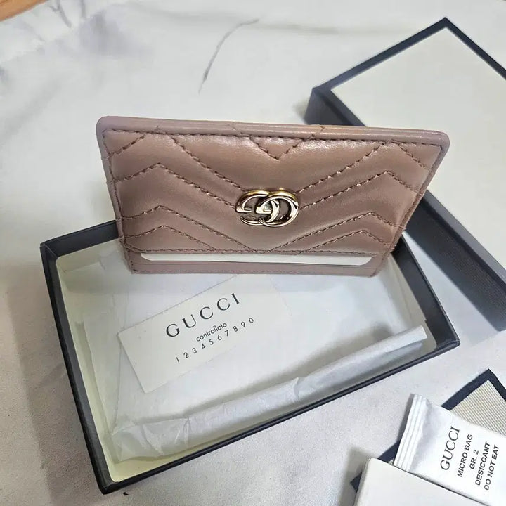 [SOLD OUT] 구찌 마몽 카드지갑 베이지  모델 443127