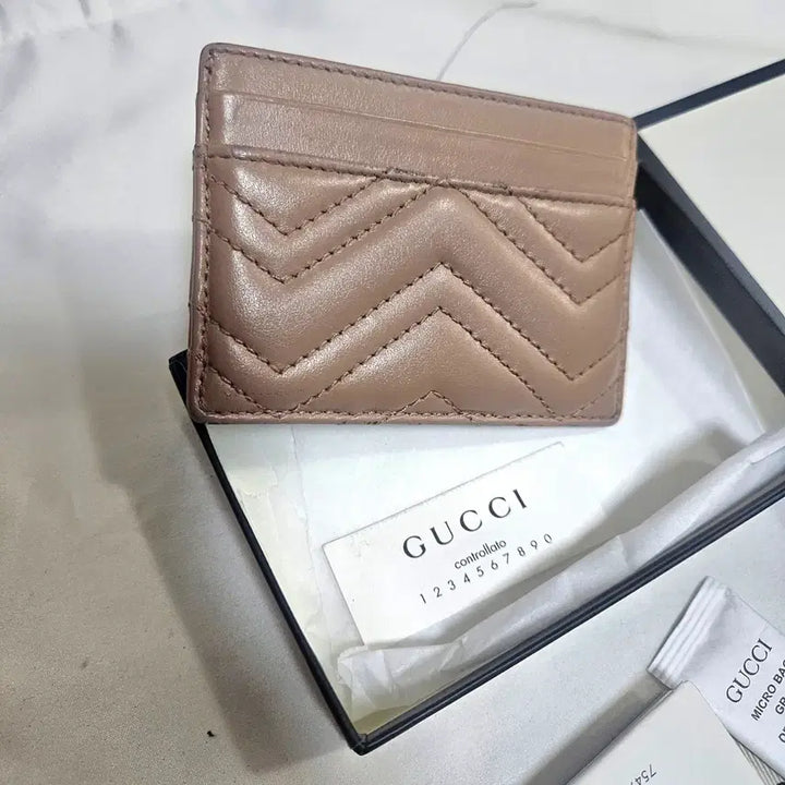 [SOLD OUT] 구찌 마몽 카드지갑 베이지  모델 443127
