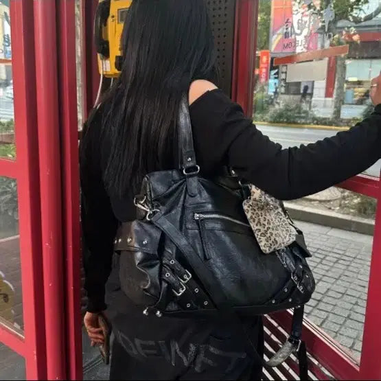 [BUNJANG] 다이닛 스터드 포켓 빅백 STUD POCKET BIG BAG / 다이닛 스터드 포켓 빅백 STUD POCKET BIG BAG