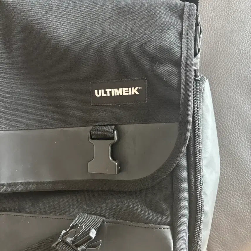 [SOLD OUT] ULTIMEIK 메신저백