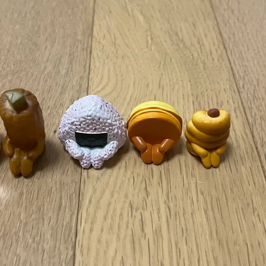 [SOLD OUT] 언제오려나 피규어 (오뎅/빵)