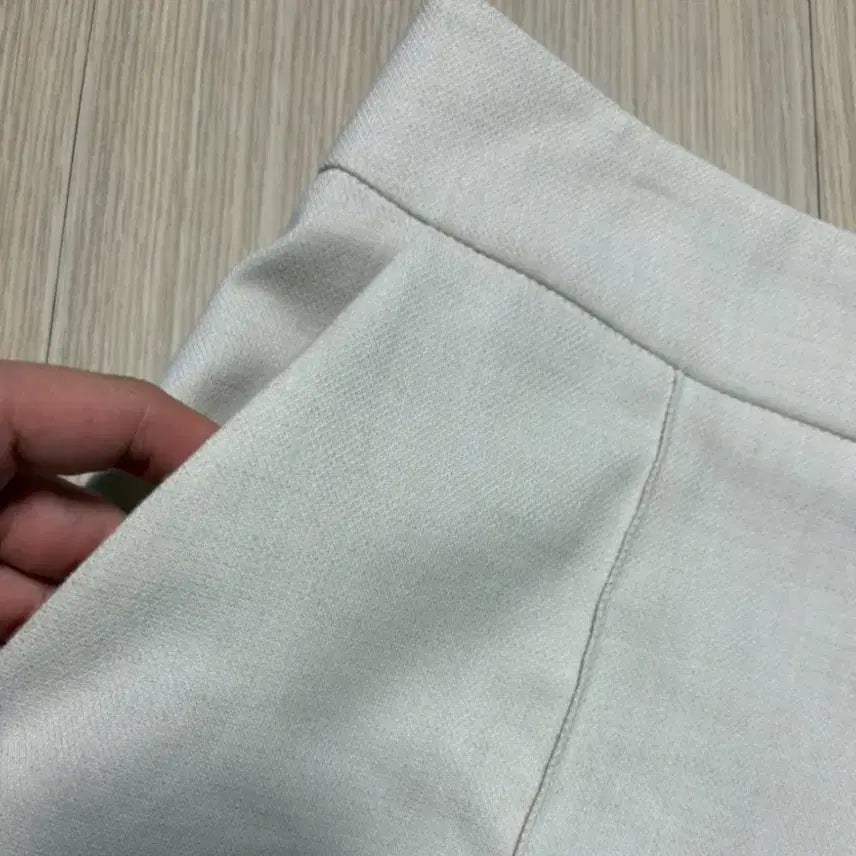 [BUNJANG] YourNameHere Shorts L Size / 유네미 아이보리 린넨 반바지 L 유어네임히얼