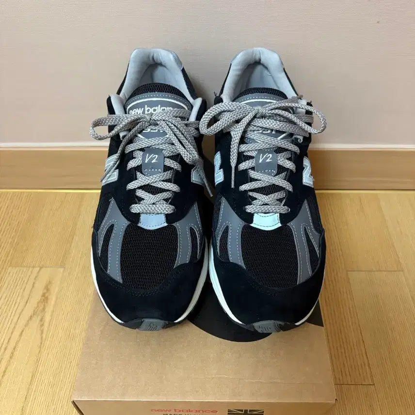 [BUNJANG] New Balance 991v2 Black Sneakers / [290] 뉴발란스 991v2 블랙