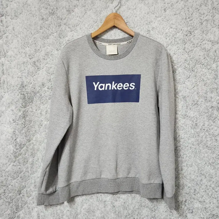 [BUNJANG] MLB New York Yankees Sweatshirt T-Shirt Size 105 / 172A [105] MLB 뉴욕양키스 맨투맨 티셔츠