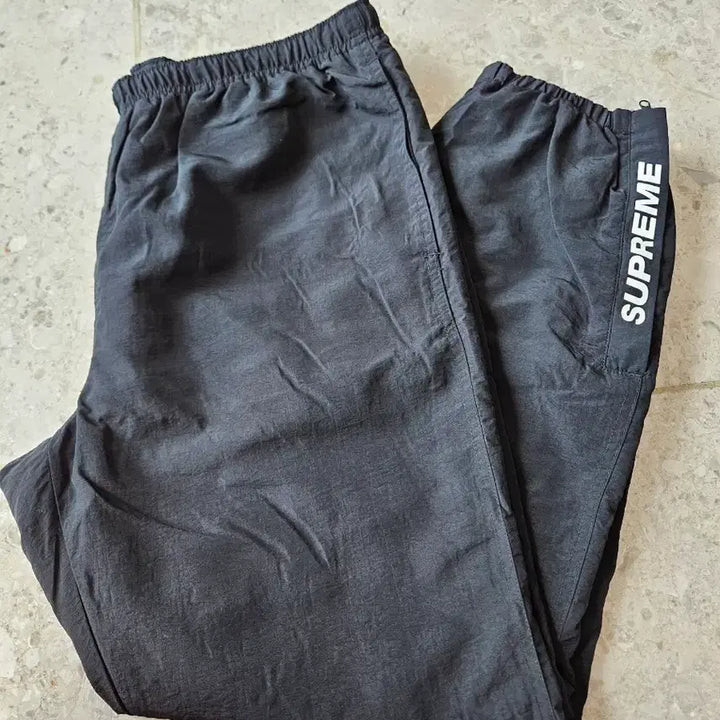 [BUNJANG] Supreme Warm-up Pants Black / [M]슈프림 웜업 팬츠 블랙