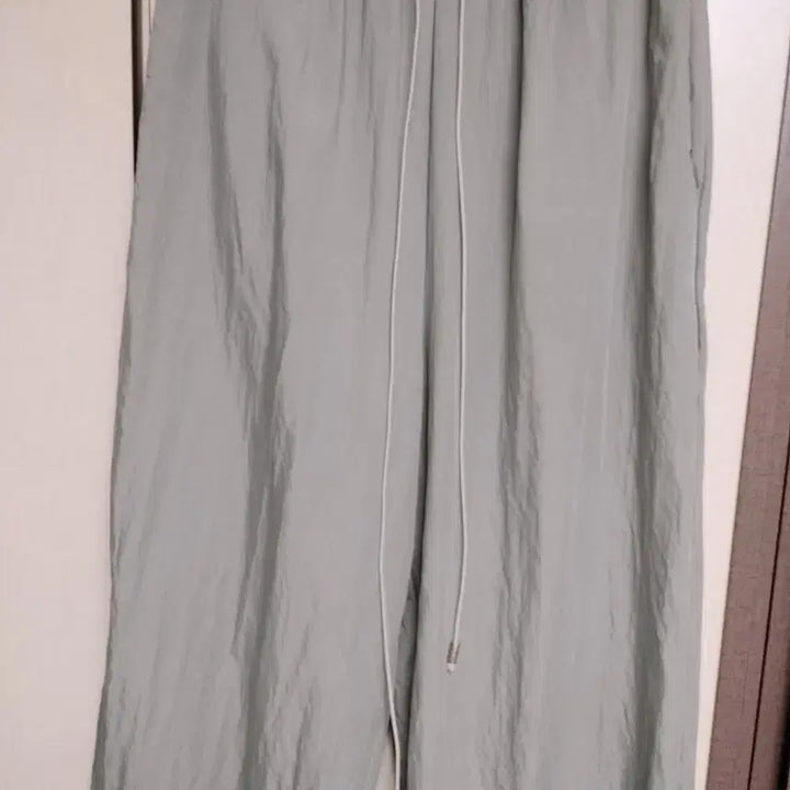 [BUNJANG] Light Khaki Elastic Waist Wide Pants / 연카키색 밴딩 와이드 팬츠