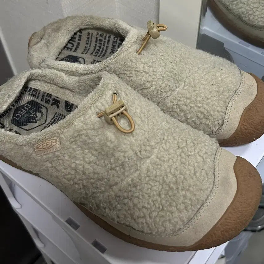 [SOLD OUT] 킨 하우저3 (265사이즈)