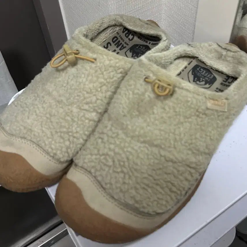 [SOLD OUT] 킨 하우저3 (265사이즈)