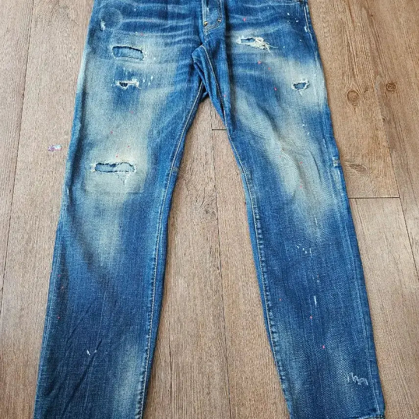 [SOLD OUT] 디스퀘어드2 데미지 워싱 청바지 50