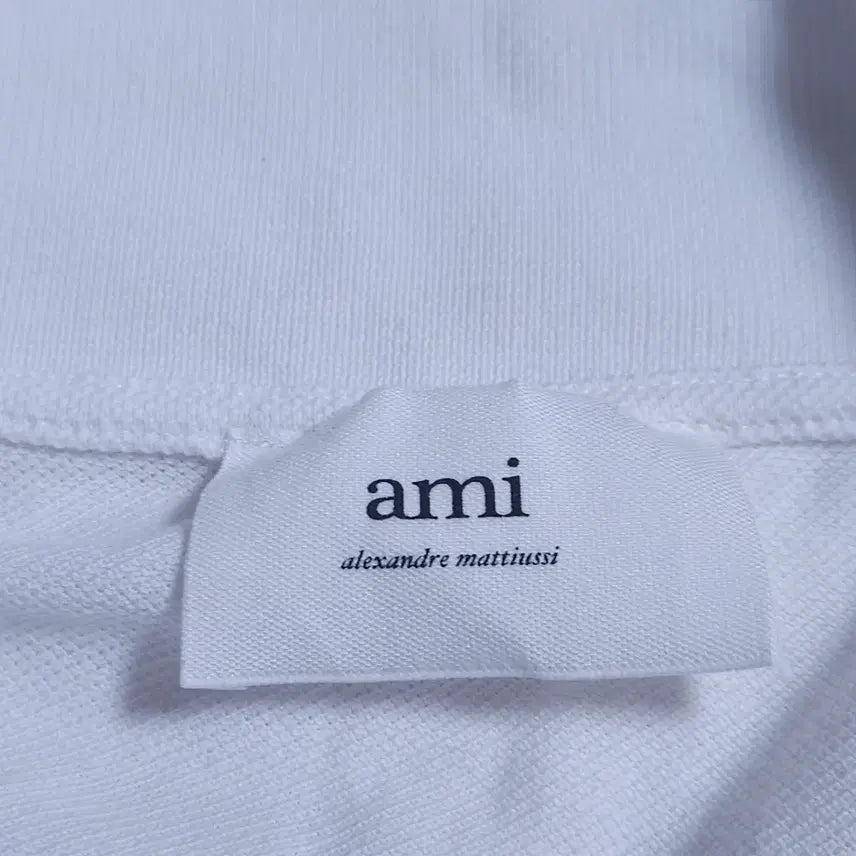 [SOLD OUT] 아미 스몰 하트 화이트 반팔 폴로티