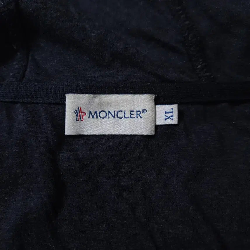 [SOLD OUT] 몽클레어 후드집업 점퍼