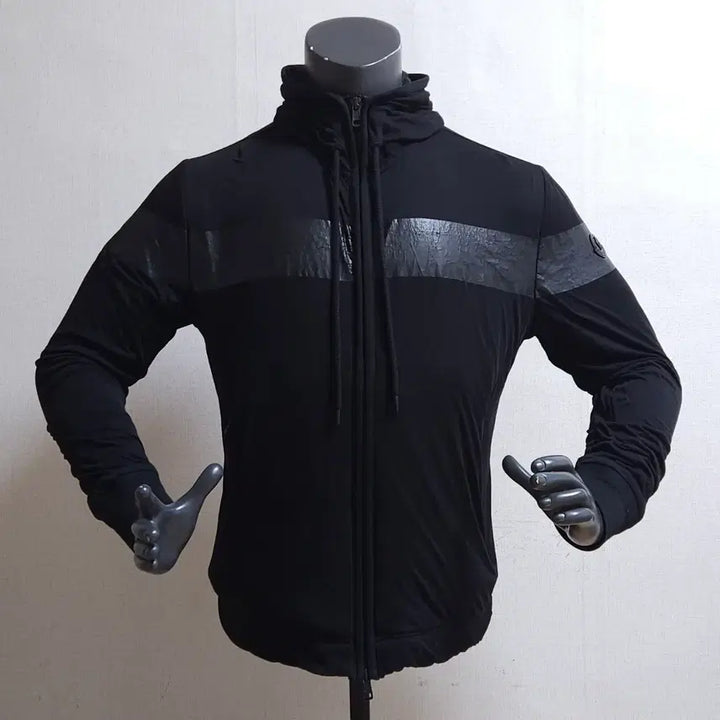 [SOLD OUT] 몽클레어 후드집업 점퍼