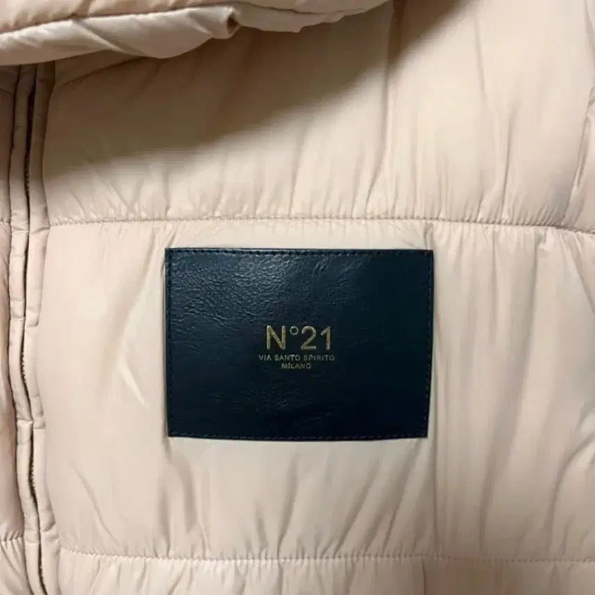[BUNJANG] No.21 누메로 벤투노 베이비 핑크 패딩 조끼_55 사이즈 / No.21 누메로 벤투노 베이비 핑크 패딩 조끼_55 사이즈