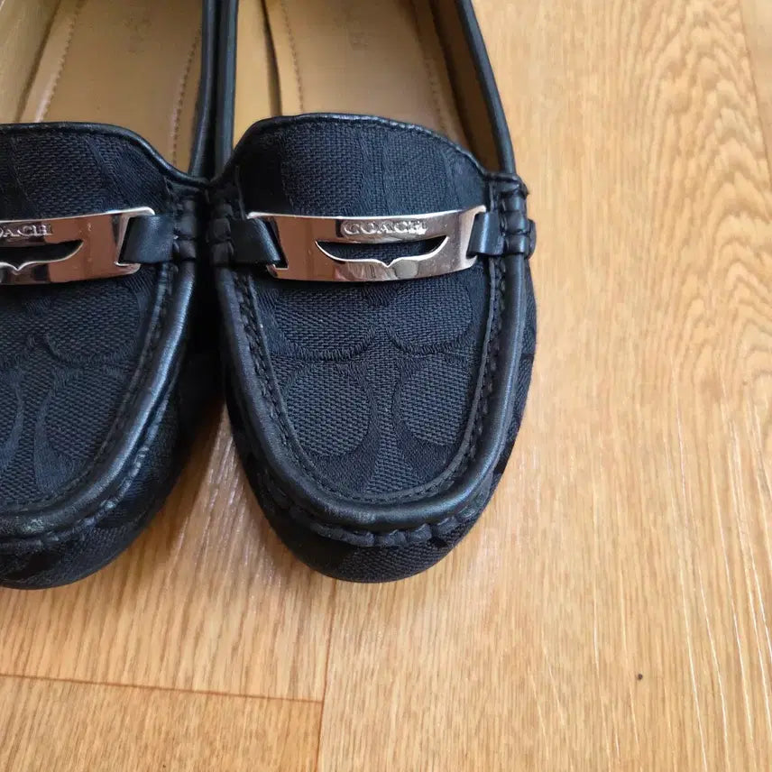 [SOLD OUT] 코치 블랙검정 플랫로퍼드라이빙슈즈 225.5