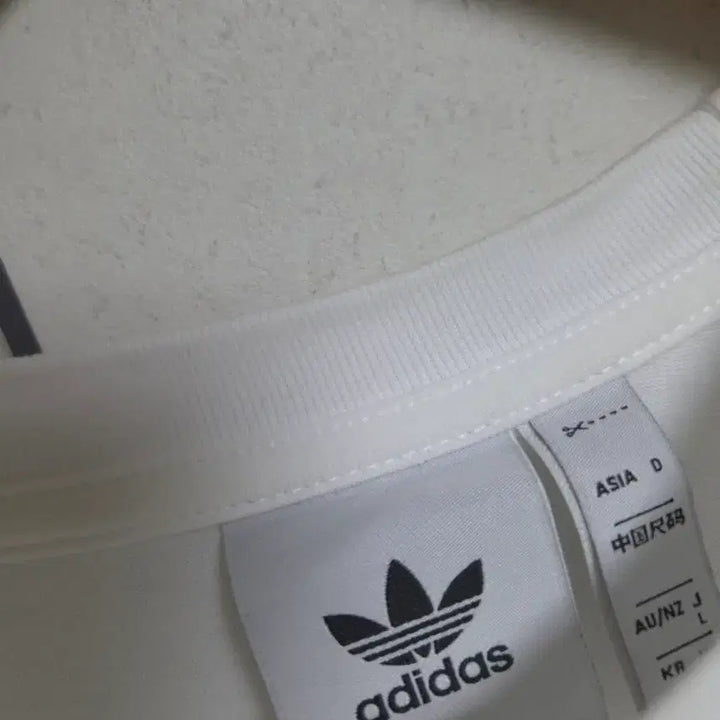 [SOLD OUT] 아디다스 adidas 티셔츠