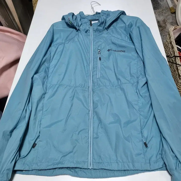 [SOLD OUT] 콜롬비아  바람막이 점퍼