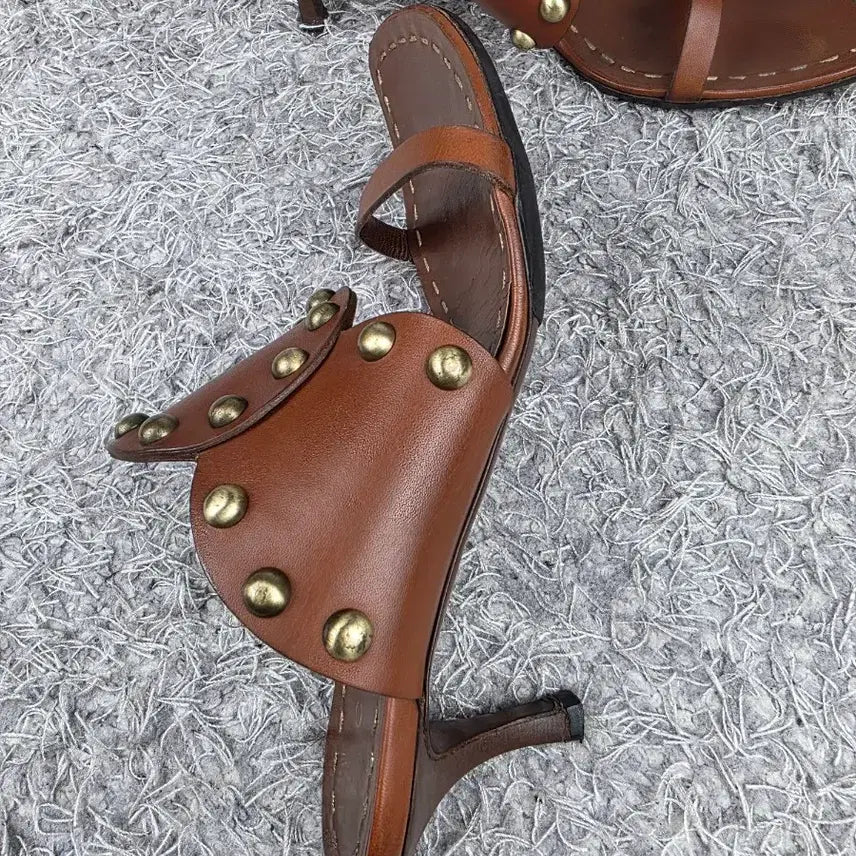 [SOLD OUT] 정품] 셀린느 스터드 뮬 샌들 브라운 EU37.5/245