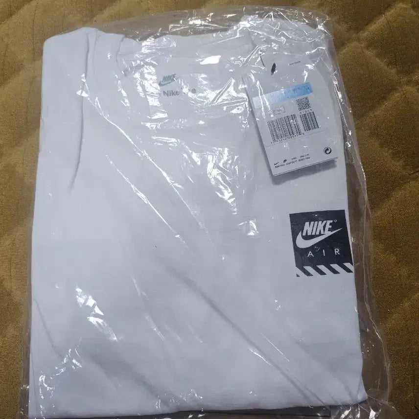 [BUNJANG] Nike Air White Short Sleeve T-shirt / 나이키 에어 화이트 반팔 티셔츠 새상품m105