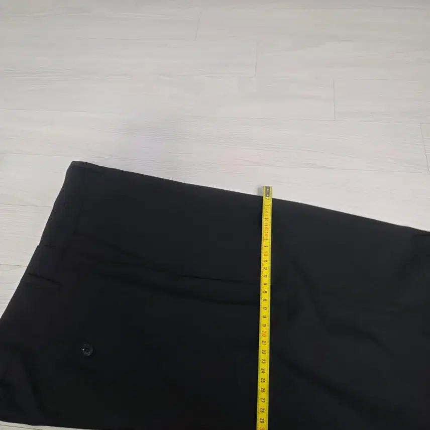[SOLD OUT] 컨셉원 히든밴딩 테이퍼드 핏 슬랙스 32사이즈