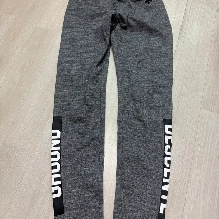 [BUNJANG] Descente Leggings / 데상트 레깅스 판매합니다!