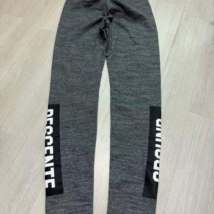 [BUNJANG] Descente Leggings / 데상트 레깅스 판매합니다!
