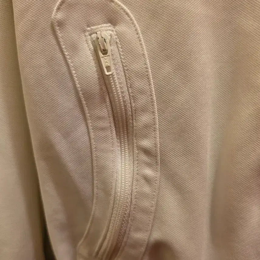 [BUNJANG] Adidas Glitter Track Top Jersey (White &amp; Gold) Size 85 / 7/38 아디다스 글리터 트랙탑 져지(화이트,흰금)85사이즈