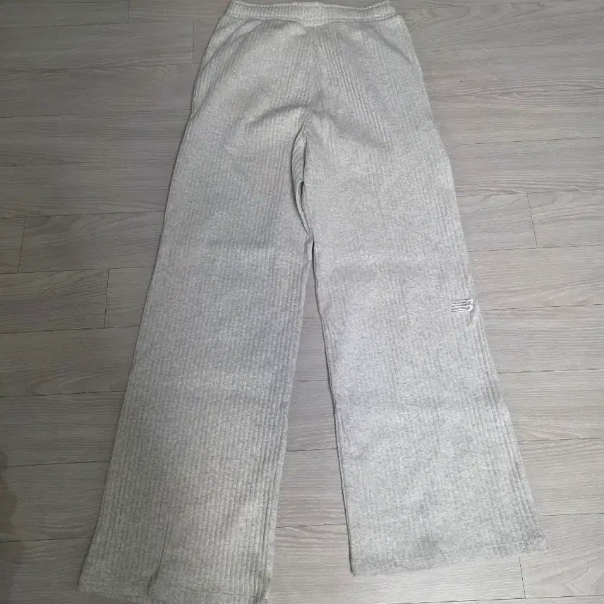 [SOLD OUT] 뉴발란스 여성 바지 s사이즈