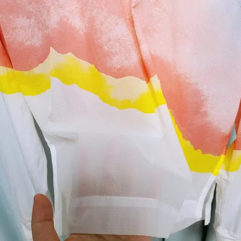 [SOLD OUT] 나이키 여성 초경량 바람막이 티셔츠