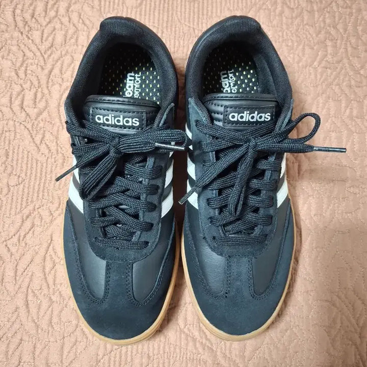 [BUNJANG] Adidas Gradas Core Black Sneakers / 255 아디다스 그라다스 코어 블랙 운동화 [4024A]