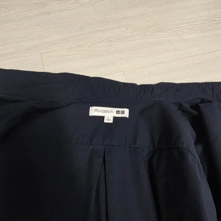 [BUNJANG] JW Anderson x Uniqlo Navy Shirt L / JW앤더슨 유니클로 콜라보 셔츠 L