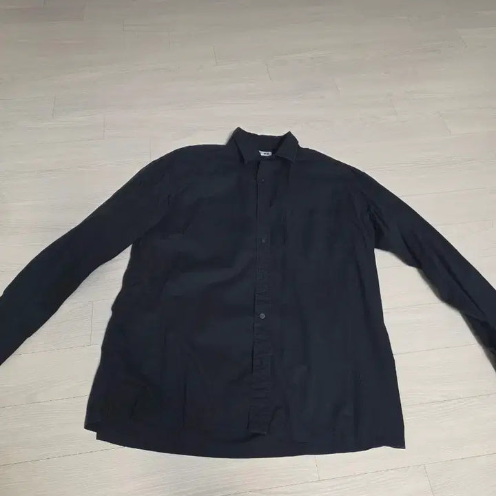 [BUNJANG] JW Anderson x Uniqlo Navy Shirt L / JW앤더슨 유니클로 콜라보 셔츠 L