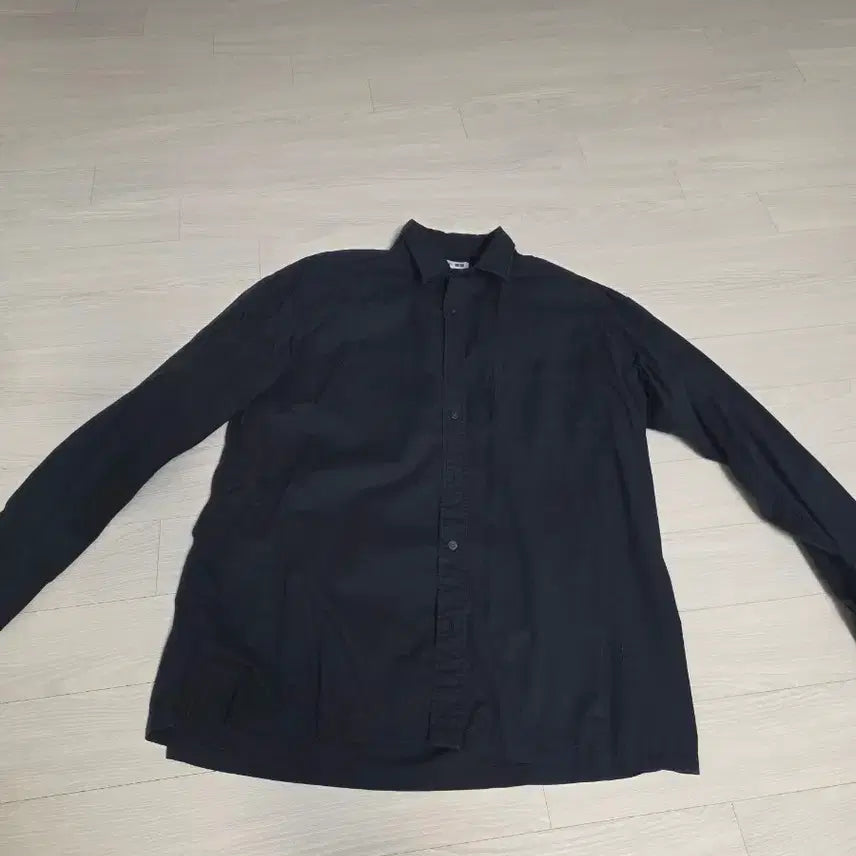 [BUNJANG] JW Anderson x Uniqlo Navy Shirt L / JW앤더슨 유니클로 콜라보 셔츠 L