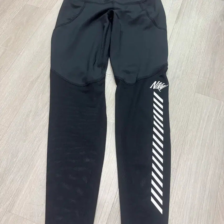 [BUNJANG] Nike Leggings (S Size) / 나이키 레깅스 판매합니다!