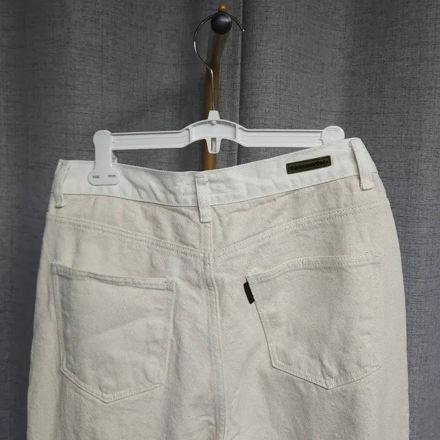 [SOLD OUT] S ) 디스이즈네버댓 크림/베이지 데님 팬츠
