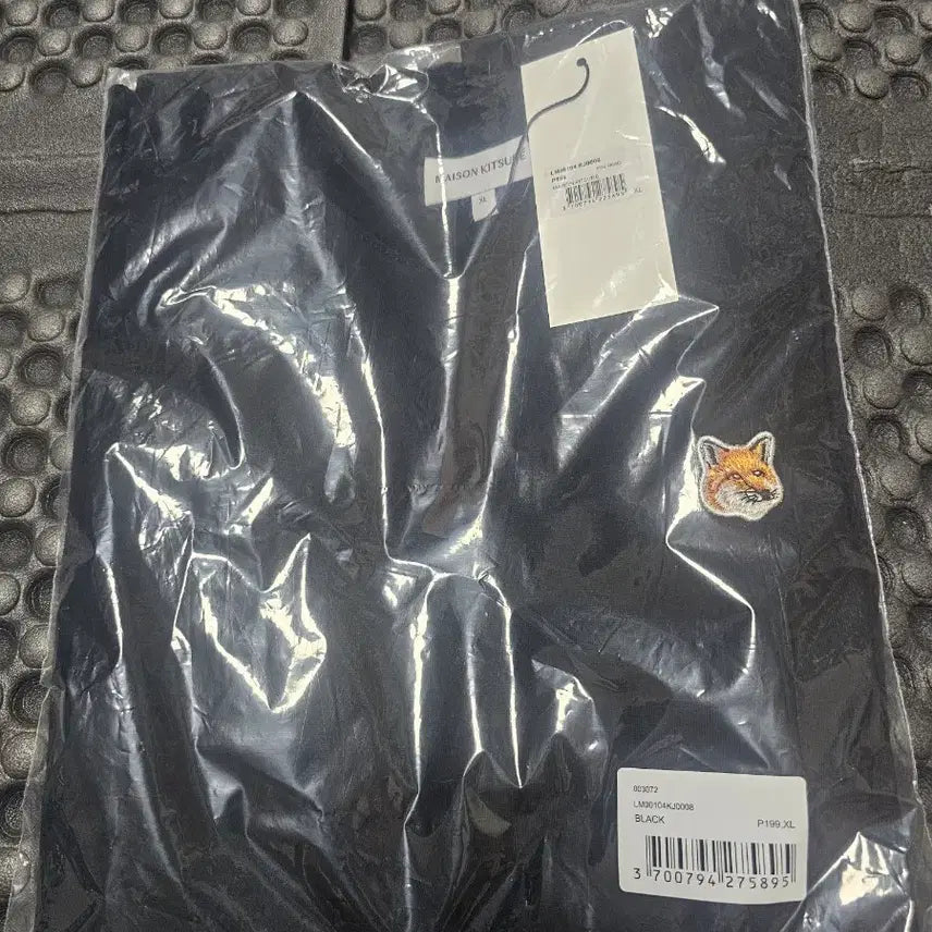 [BUNJANG] Maison Kitsune Fox Patch Black T-shirt XL / 메종키츠네 폭스 패치 블랙 반팔티 XL
