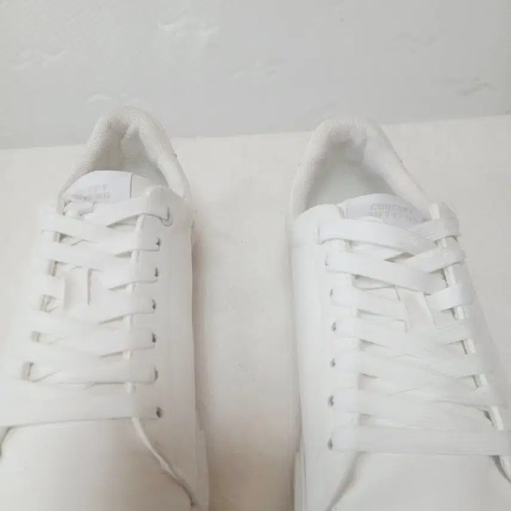 [SOLD OUT] (33) H&amp;M 스니커즈