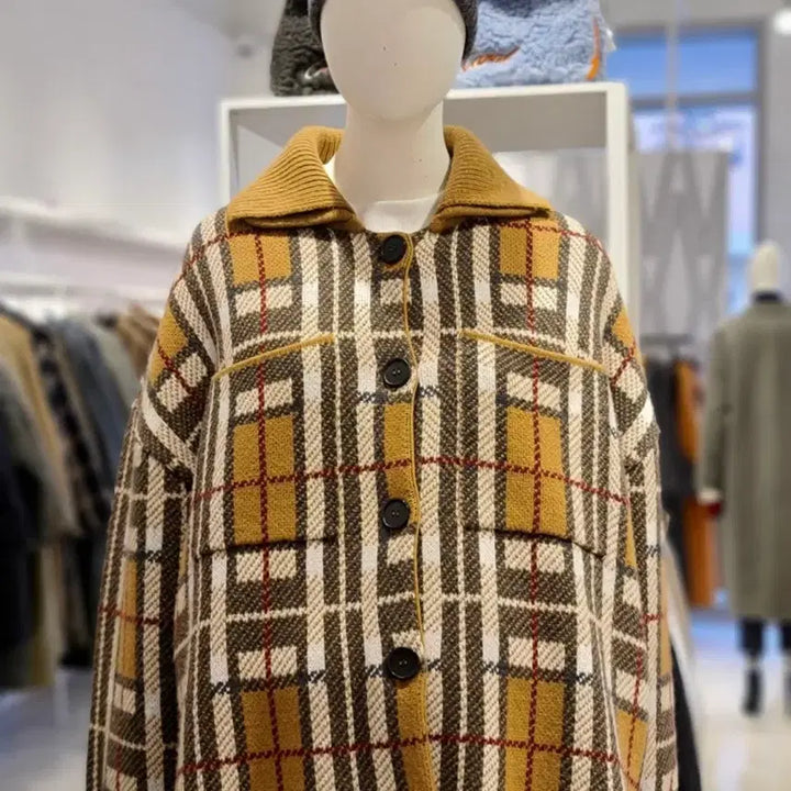 [SOLD OUT] 스튜디오 톰보이 체크 카라 가디건