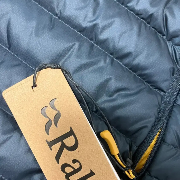 [BUNJANG] 랩 rab 마이크로라이트 알파인 자켓 패딩 팝니다.L / 랩 rab 마이크로라이트 알파인 자켓 패딩 팝니다.L