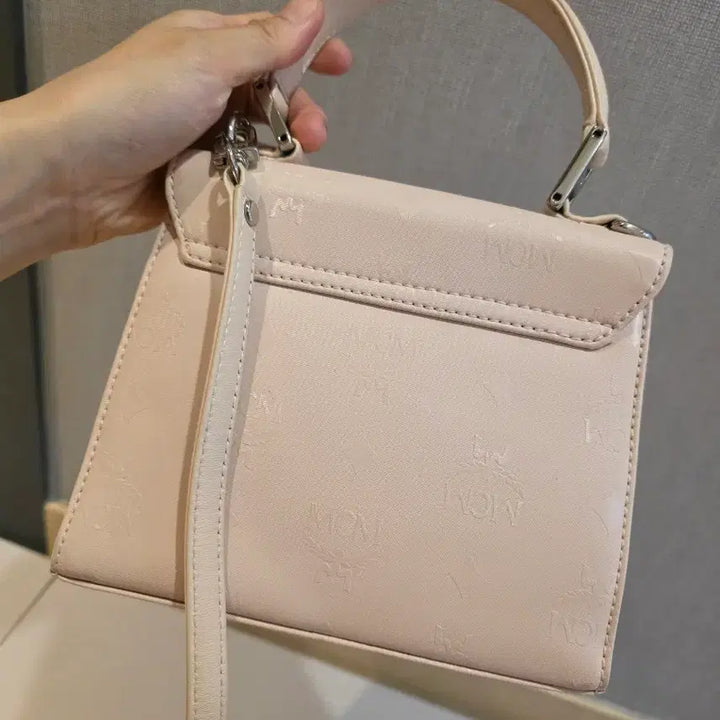 [SOLD OUT] MCM 숄더백 겸 토트백 베이비핑크 켈리백
