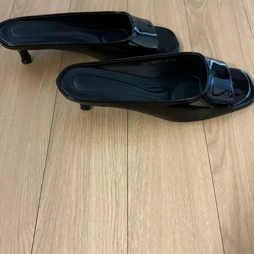 [BUNJANG] Fommel Camale Crude Mule (Worn Once) / 포멜카멜레 크루도뮬(1회착용)