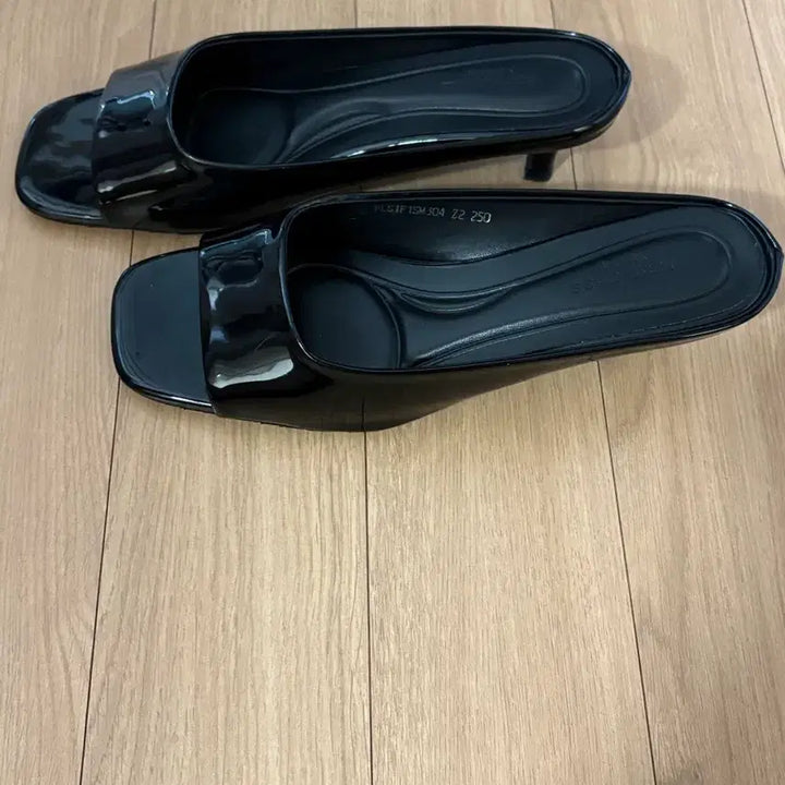 [BUNJANG] Fommel Camale Crude Mule (Worn Once) / 포멜카멜레 크루도뮬(1회착용)