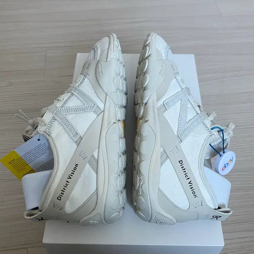 [SOLD OUT] 뉴발란스 디스트릭트비전 MT10O District Vision