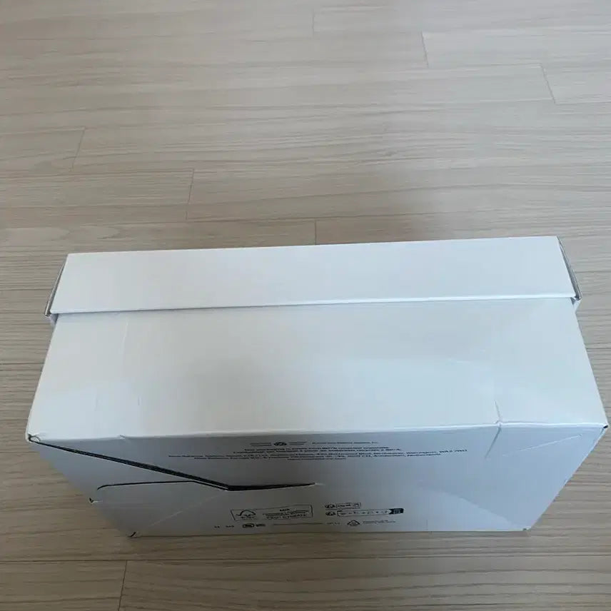 [SOLD OUT] 뉴발란스 디스트릭트비전 MT10O District Vision