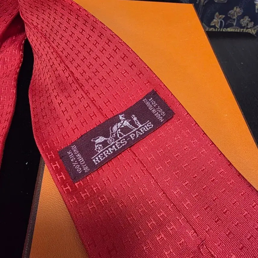 [SOLD OUT] [정품]에르메스 H넥타이 에르메스파코네H 넥타이 루비레드