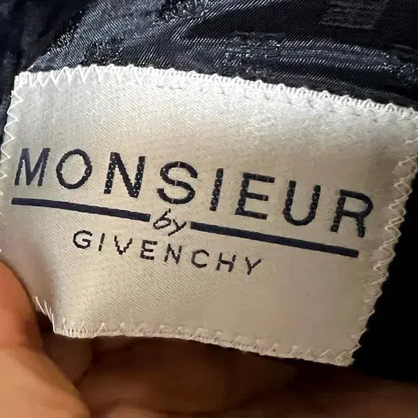 [BUNJANG] Givenchy Solid Two-Button Blazer Dark Navy XL / 지방시 정장자켓 여름 블레이저 솔리드 투버튼 다크네이비 XL 105