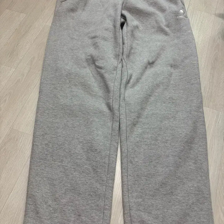 [SOLD OUT] 르꼬끄 기모 츄리닝 판매합니다!