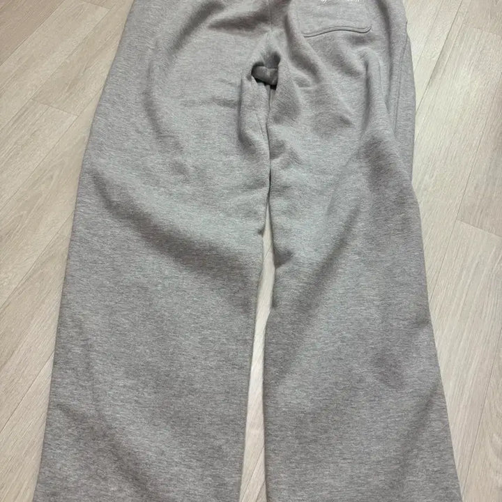 [SOLD OUT] 르꼬끄 기모 츄리닝 판매합니다!