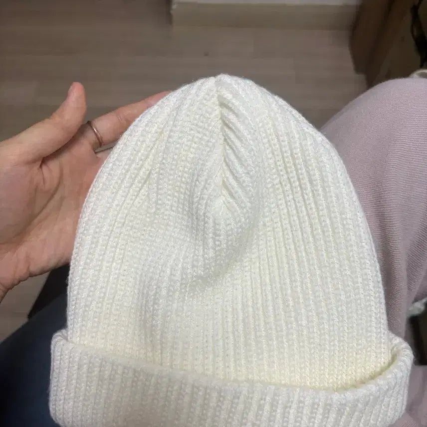 [BUNJANG] Ivory Ribbed Knit Beanie / 아이보리 골지 니트 비니 / 새상품 쿨거래환영