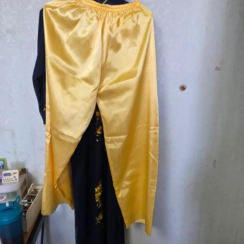 [BUNJANG] Vietnamese Ao Dai Set / 졸업사진 베트남 아오자이 세트