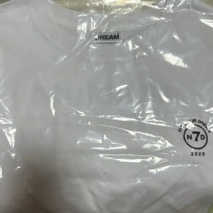 [BUNJANG] NCT Dream Pop-Up Logo T-shirt (Sealed) [Size: M] / 엔시티 드림 팝업 MD 굿즈 로고 티셔츠 미개봉  M